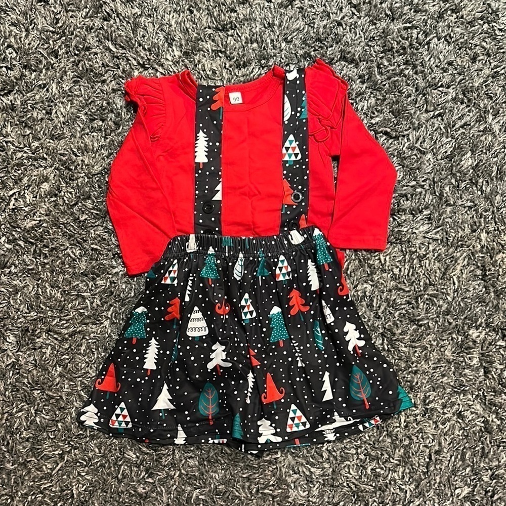 Baby girl adorable Christmas outfit 2 piece size 90 approximate fit 6-12 month